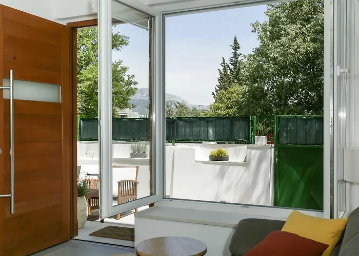 Retreat @ Town Center W/terrace * Split